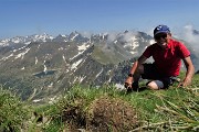 64 Dalla vetta del Corno Stella vista verso il Pizzo del Diavolo, il Redorta e altre alte cime orobiche